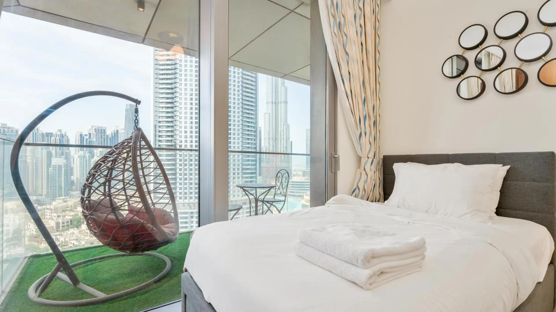 Apartment King 2Br With Burj Khalifa View In Boulevard Point Dubai United Arab Emirates